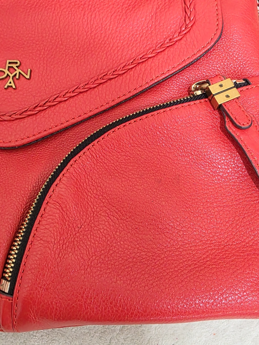 Orange Leather Shoulder Bag with Antique Gold Chain Strap And Crossbody - Picture 14 of 14